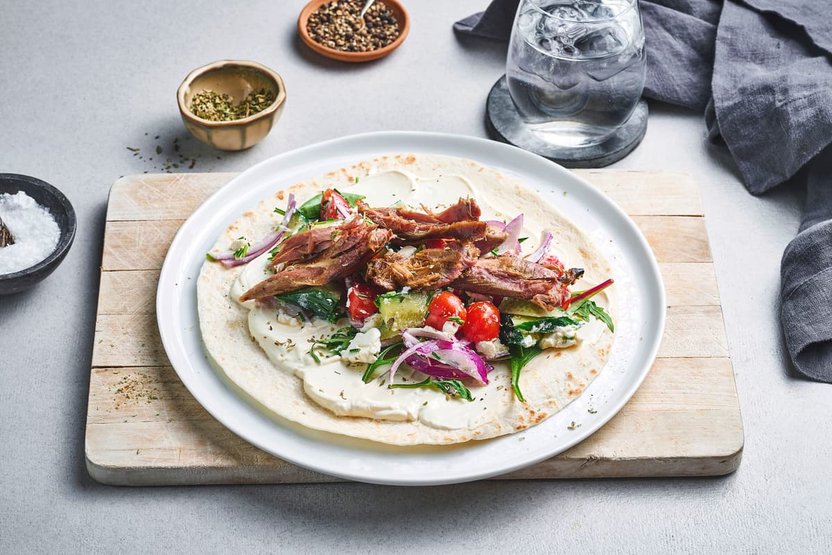 Lammewraps med feta og grønnsaker