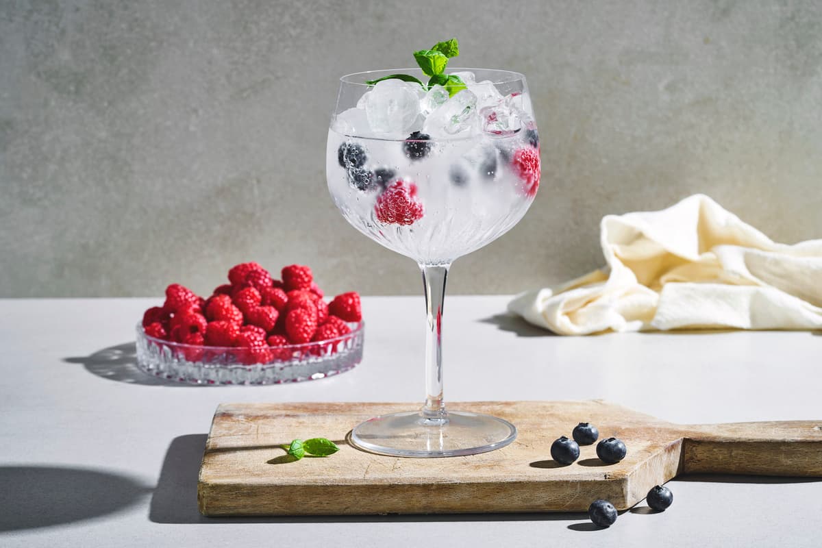 17. mai gin tonic med bær