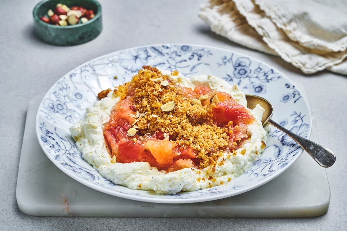 Norwegian Apple Trifle with Apple Compote