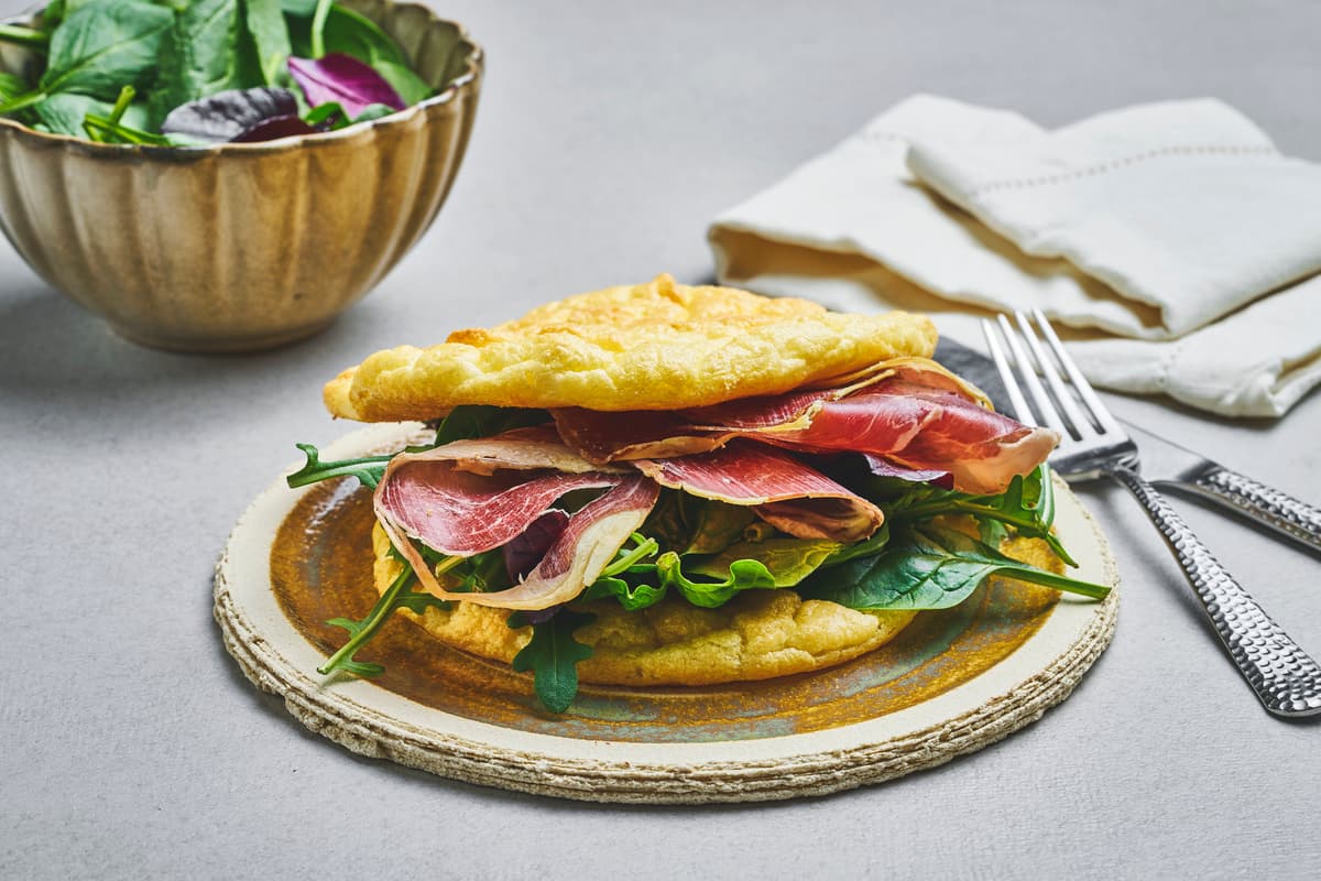 Cloud bread med spekeskinke