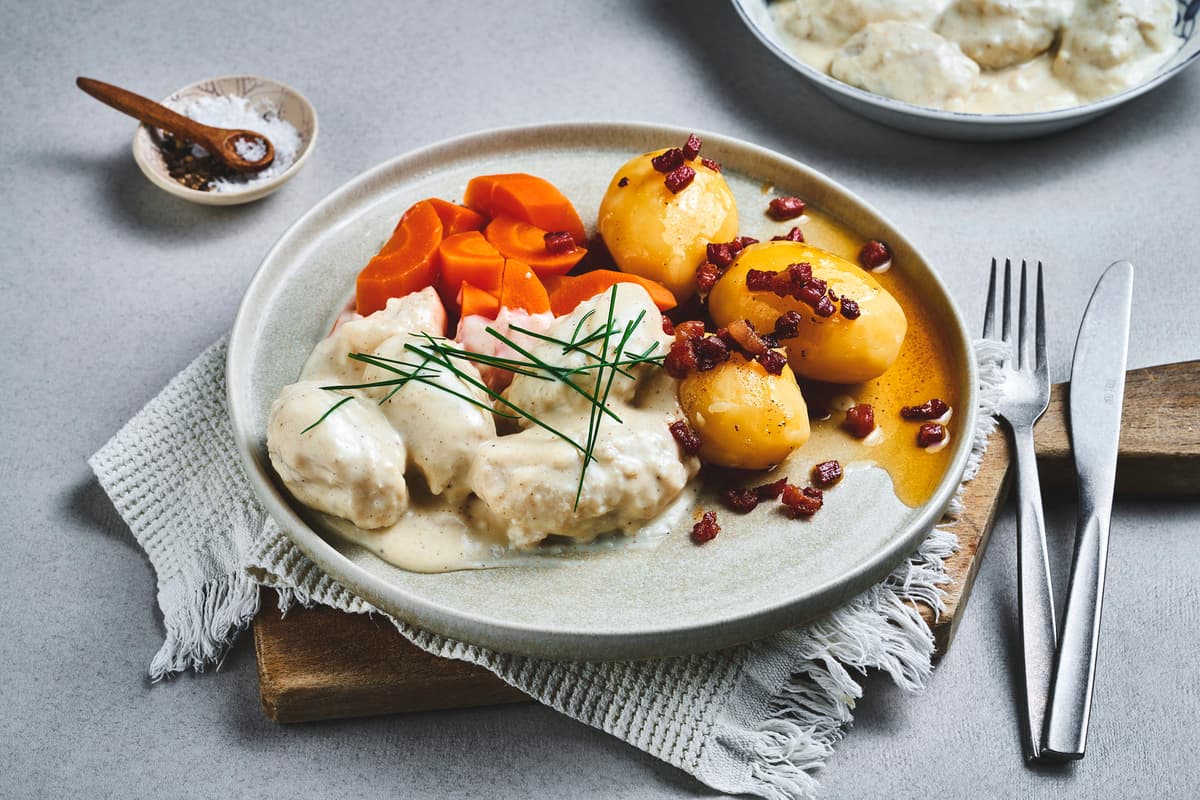 Norwegian Fish Balls in White Sauce