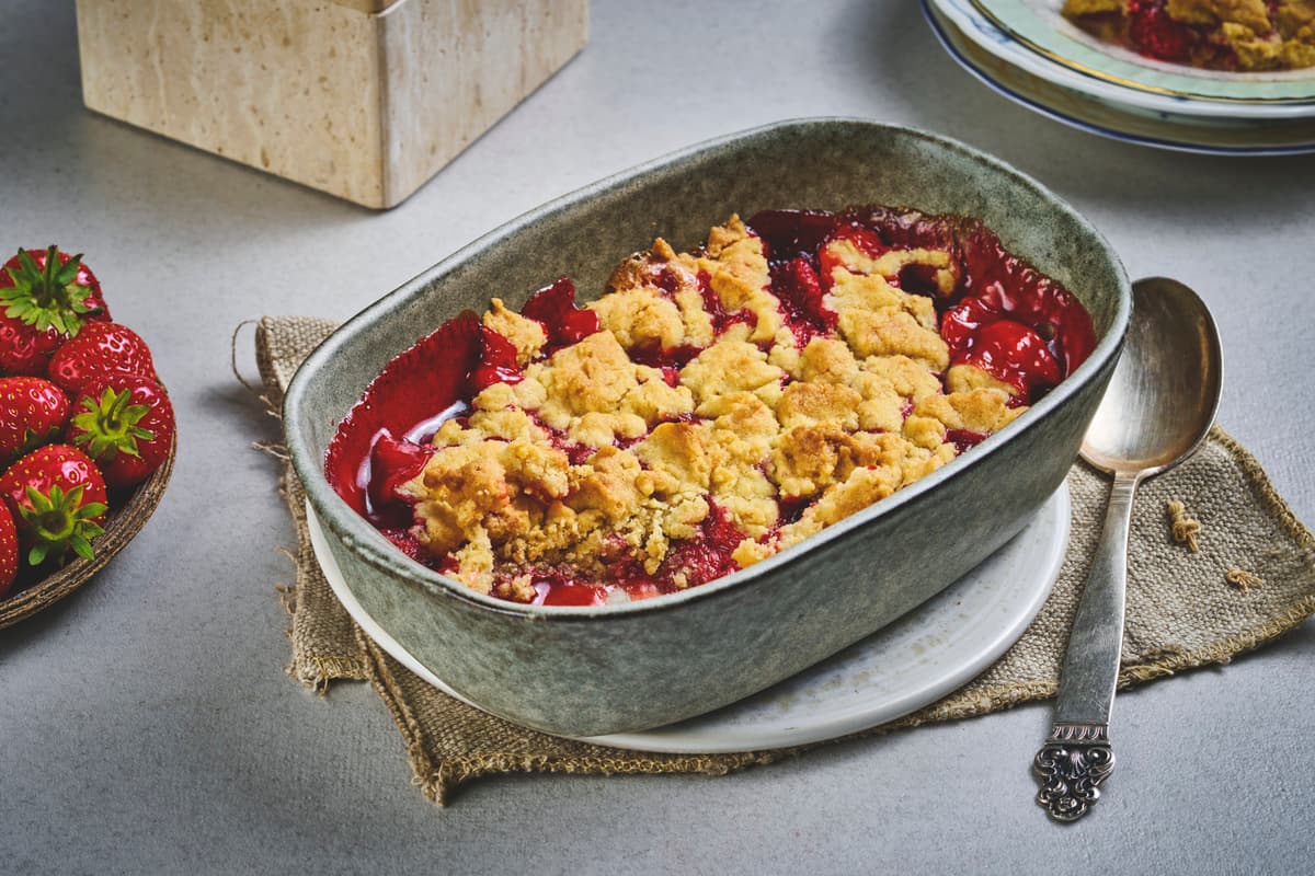 Strawberry Crumble