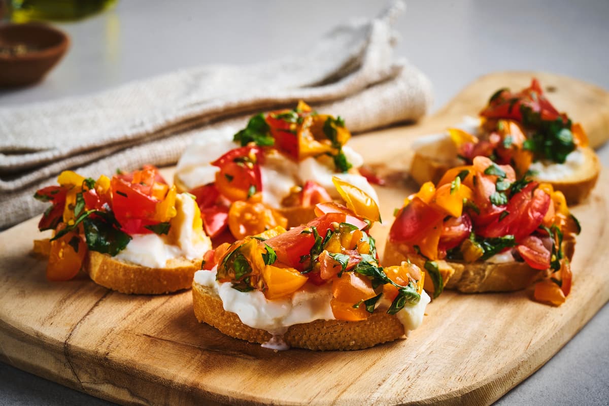 Crostini with Burrata and Tomato