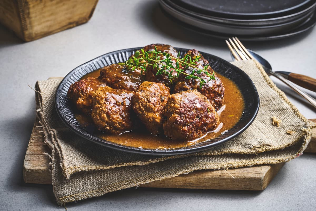 Pork Meatballs in Brown Sauce