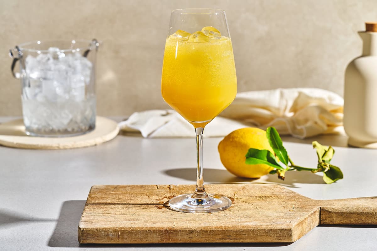Limoncello Spritz