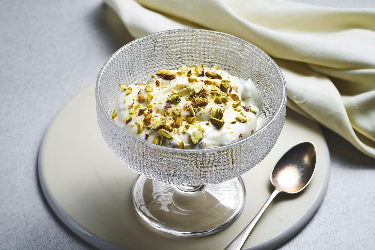 Vanilla Cream with Pistachio and Dark Chocolate